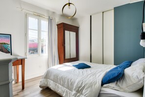 3 bedrooms, iron/ironing board, free WiFi