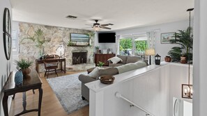 Unclassified image, 2 of 47, button