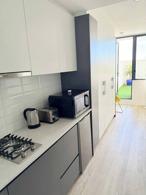 Studio, 1 Bedroom, Accessible | Interior