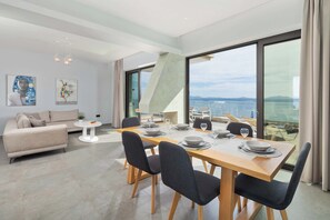 Vila, vista para o mar | Área de estar