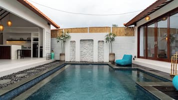 Luxe villa, 2 slaapkamers, privézwembad | Terras