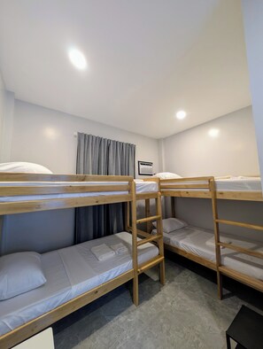 Basic-rum - 4 sovrum | Skrivbord, arbetsyta för laptop och gratis wi-fi