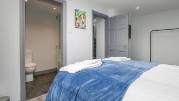 3 bedrooms, individually decorated, individually furnished, free WiFi