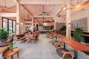 Free daily local cuisine breakfast 