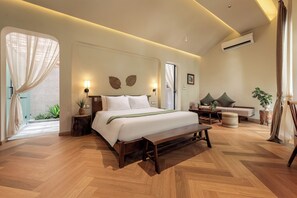 Premier Private Garden Villa with Pool View