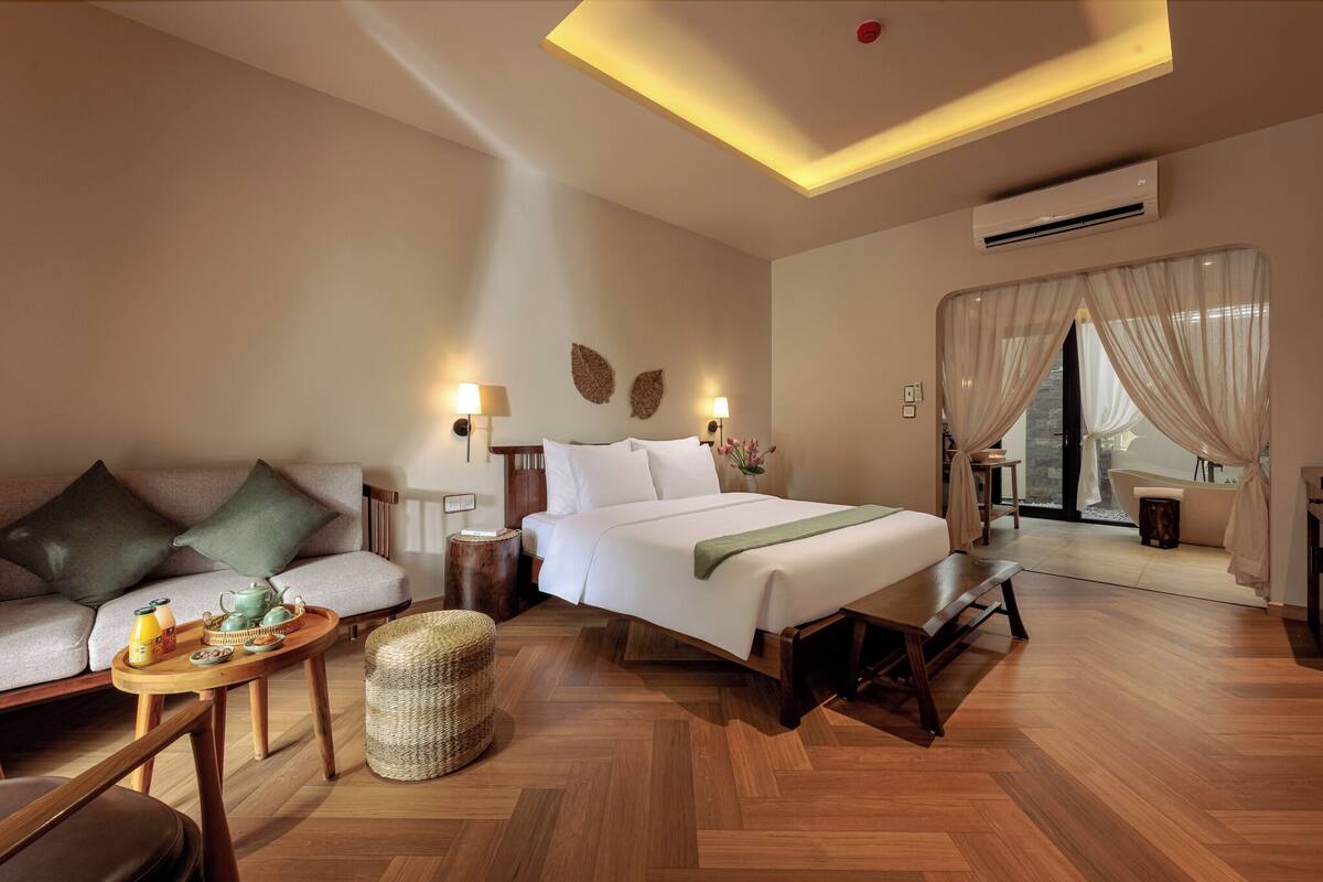 Private Veranda Suite with Pool Or Garden view