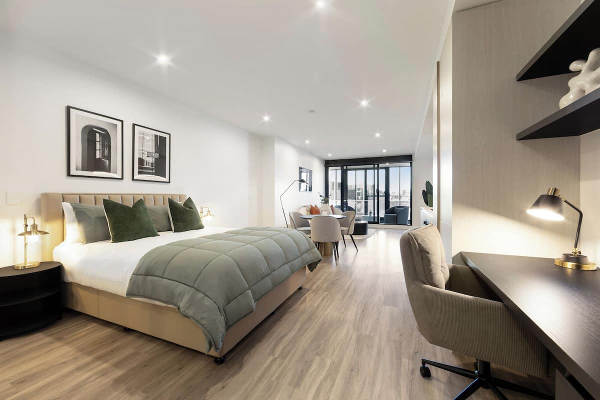 Desk, laptop workspace, free WiFi, bed sheets