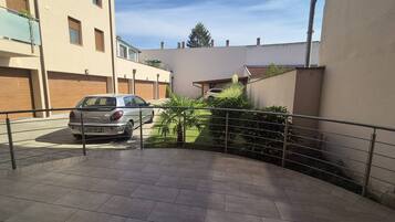 Apartment, 2 Bedrooms, Balcony, Garden View | Property grounds