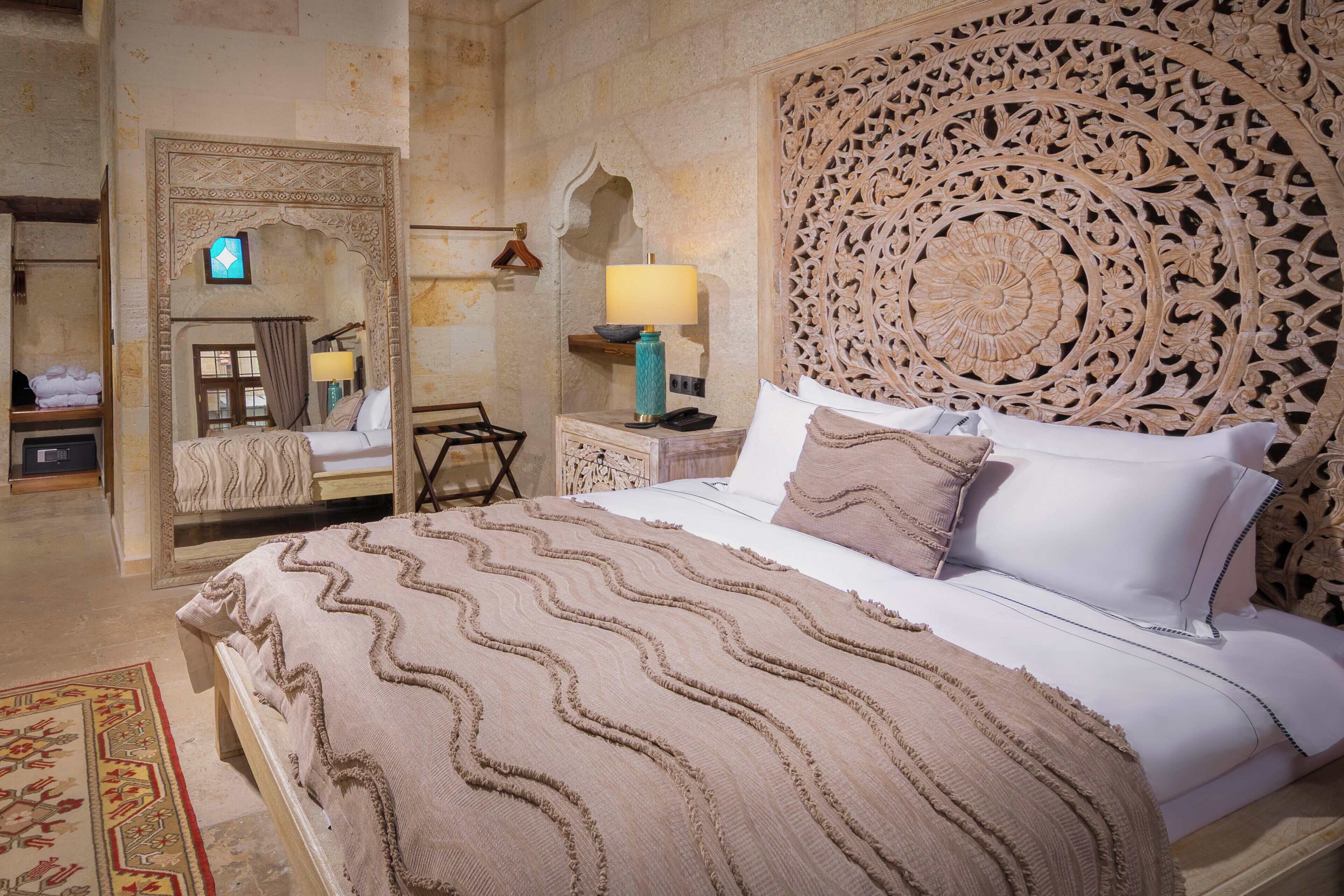 Aden Room