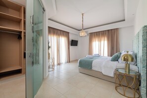 7 chambres, coffres-forts dans les chambres, fer et planche Ă repasser