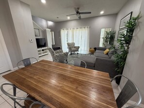 Smart TV, ping pong