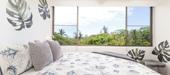 Ocean View Chic Condo at Carlsmith Beach Park in Hilo!