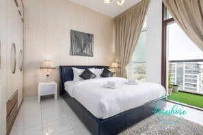 1 dormitorio, tabla de planchar con plancha, wifi y ropa de cama