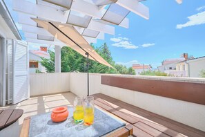 Lejlighed - balkon - udsigt til bugt | Terrasse/gårdhave