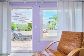 Appartement, vue cour intérieure | Coin séjour