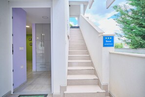 Property entrance - Sunshine Suites by Litto (Okrug Gornji)