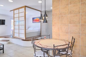 Appartement, balcon, vue baie