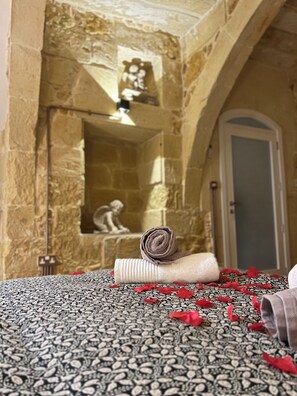 Interior - Dar Leli – Authentic Gozitan Farmhouse with Rooftop Pool & Views (Ix-Xagħra)