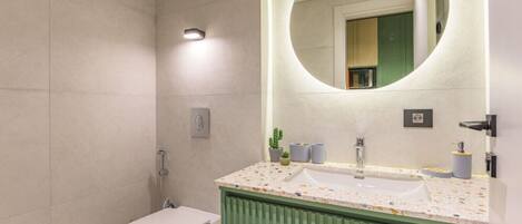 BOHO Studio: Dream Catcher in Mar Mikhael | Lavabo de la salle de bain
