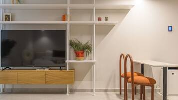 BOHO Studio: Nomad in Mar Mikhael | Khu phòng khách