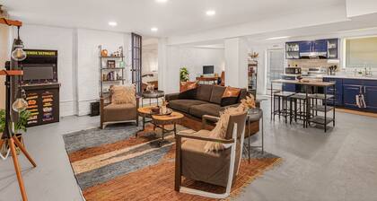 The Dapper Den Suite