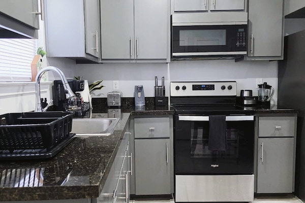 3 bedrooms, Internet