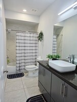 3 habitaciones y acceso a internet 