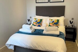 1 chambre, fer et planche à repasser, Wi-Fi, literie fournie