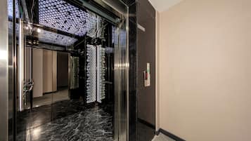 Elevator