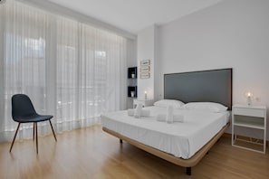 2 bedrooms, iron/ironing board, free WiFi