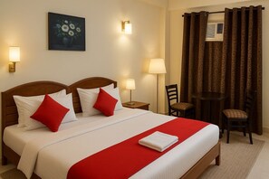 Superior Room, Balcony | Free WiFi - Esscone house (Gurugram)