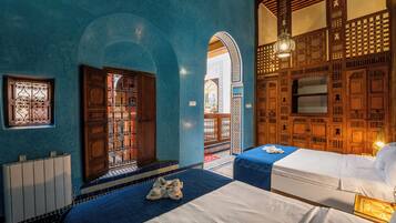 5 makuuhuonetta, silitysrauta/-lauta, internet, vuodevaatteet