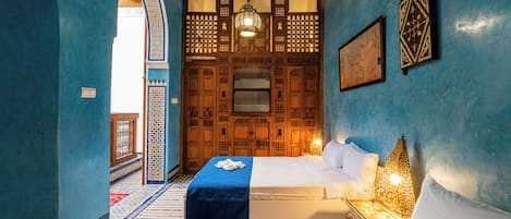 5 間睡房、熨斗/熨衫板、上網、床單