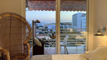 1 sovrum, strykjärn/strykbräda och internet