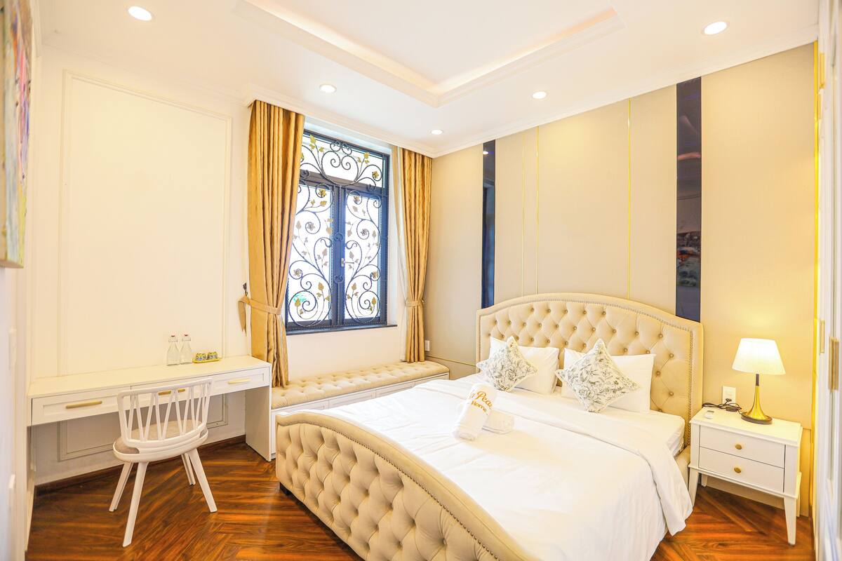 Decoración personalizada, muebles diferentes y escritorio