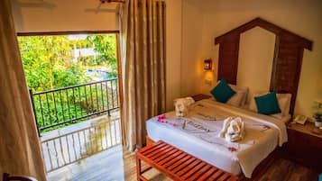 Family Room, Balcony | Free WiFi