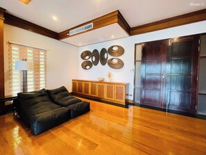 In-room safe, blackout curtains, soundproofing, iron/ironing board