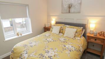 3 Schlafzimmer, individuell dekoriert, individuell eingerichtet