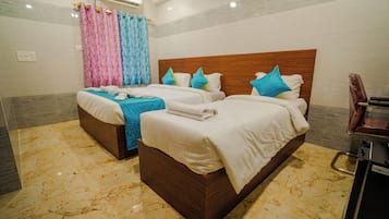 Club Room | Premium bedding, Select Comfort beds, desk, cribs/infant beds
