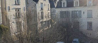 Center Chinon Gîte XVème 2 chambres + garage vélo.