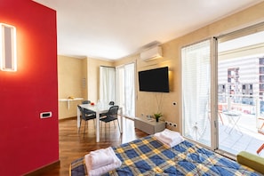 Standard Studio, Balcony (Charming Apartment Genova City View) | WiFi - Charming Apartment Genova City View (Genoa)