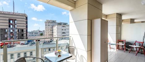 Standard Studio, Balcony (Charming Apartment Genova City View) | Outdoor dining