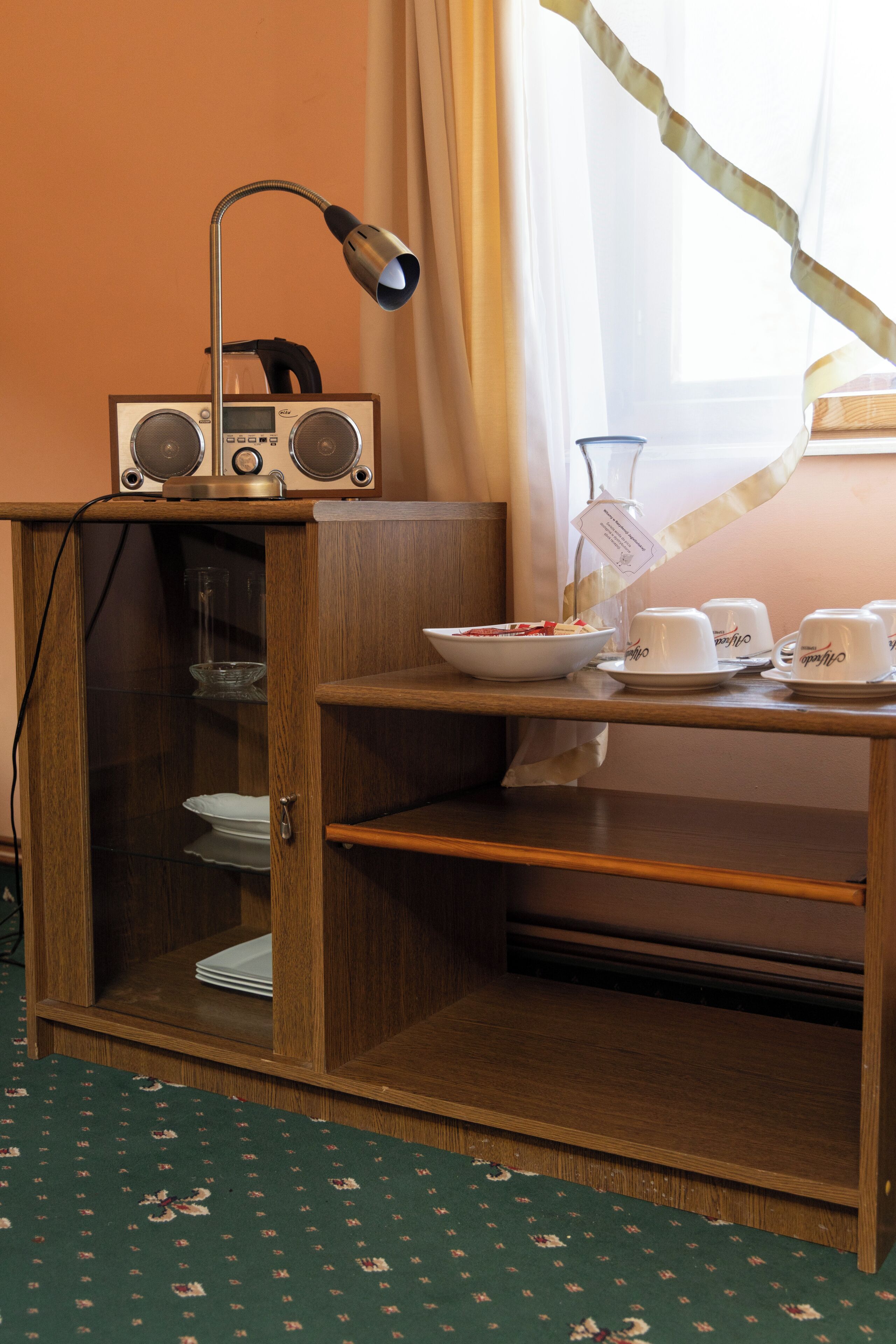 Chambre Quadruple Royale | Bureau, espace de travail pour ordinateur portable, rideaux occultants