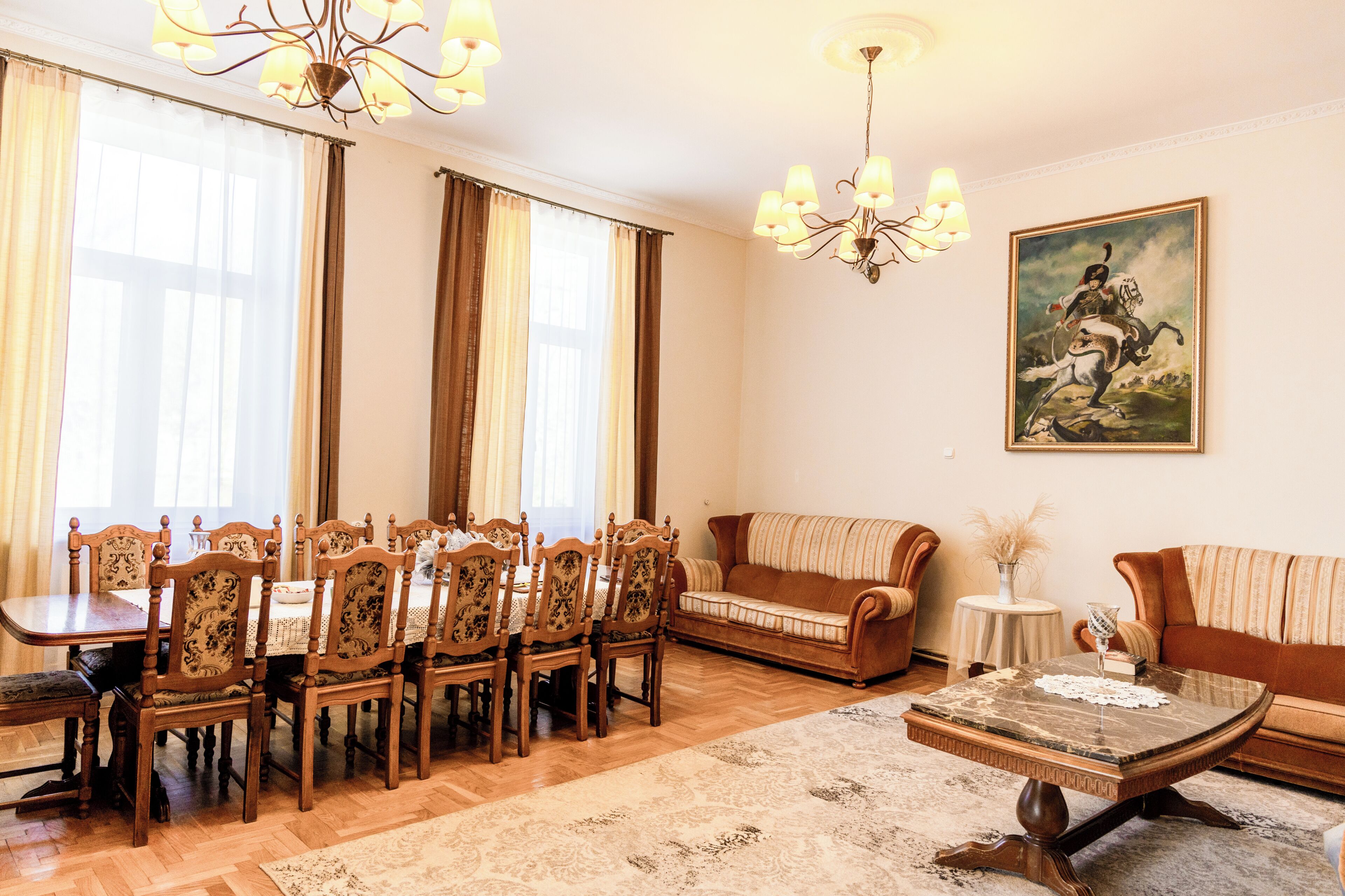Apartamento presidencial | Escritorio, espacio para trabajar con un portátil, cortinas opacas
