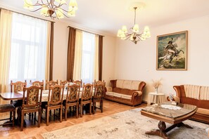 Presidential-Apartment