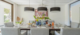 Lazy Duck - 4bhk w Elevated Pool 3km to the Beach