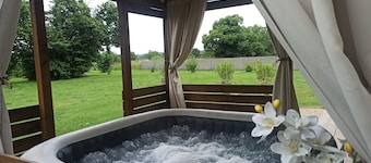 Loft in the heart of nature, private spa, massage parlour, ideal for relaxing.