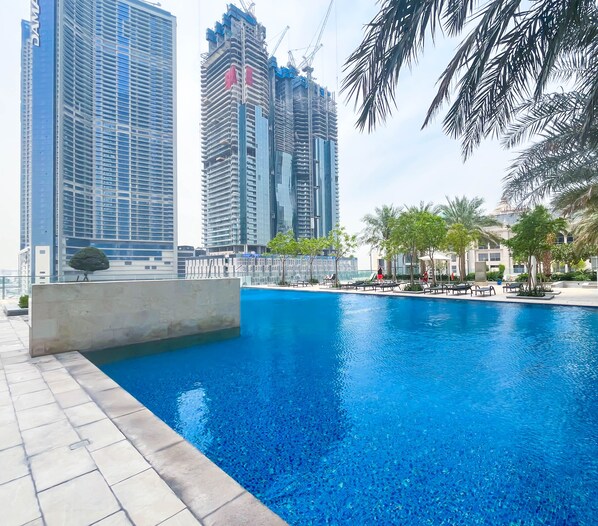 Interior - Luxury 58th-floor 2B in Business With City View (Dubai)