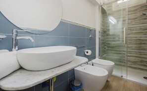 Classic Apartment, Balcony | Bathroom