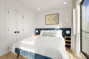 1 bedroom, desk, free WiFi, bed sheets